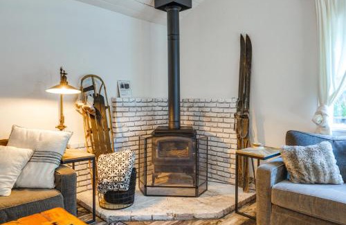 Cold Springs Haus | Cold Springs Escape AandC, Hot Tub, Generator, WiFi