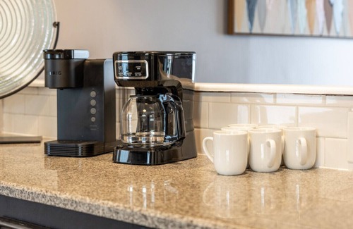 Rock Creek Haus | Colleen's Corner: Captivating 4bed/2.5 bath in Charming Neighborhood