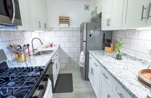 Manhattan Valley Wohnung | Colombia University 3Bedroom 1 1/2 Bath Across Cathedral of St. John the Divine