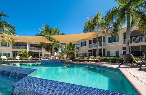 Rum Point Haus | Colonial Kai Condo