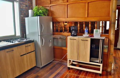 Luna Park Wohnung | Colonial style apartment, quiet and cozy in central area of Circassia