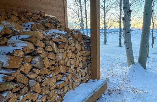 Clawson Kabine | Colter Cabin - Klassisches Blockhaus mit Blick auf die große Ranch
