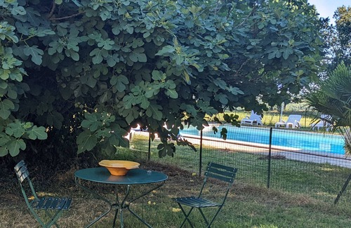 St-Pardoux-et-Vielvic Haus | Coly de bessède.peace and quiet in the heart of nature, swimming pool, air-conditioned rooms.