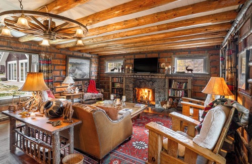 Paonia Haus | Come Enjoy The Rockin Rose Ranch