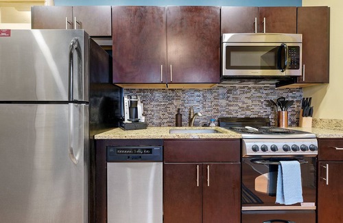 St. Clairsville Haus | Come home to a Lavishly Renovated Condo minutes from Wheeling 205