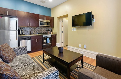 St. Clairsville Haus | Come home to a Lavishly Renovated Condo minutes from Wheeling 205