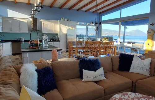 Lengueta Arenosa Haus | Come live the flip-flop lifestyle in our luxury beach home!