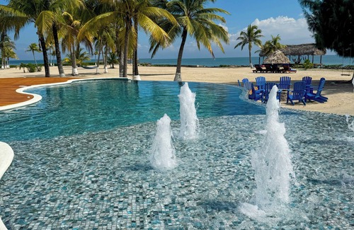 Royal Belize Island Haus | Come stay in Royal Belize for maximum relaxation!
