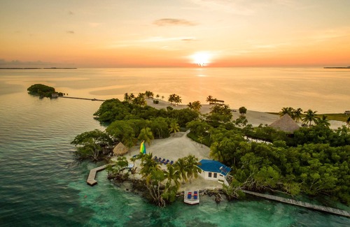 Royal Belize Island Haus | Come stay in Royal Belize for maximum relaxation!