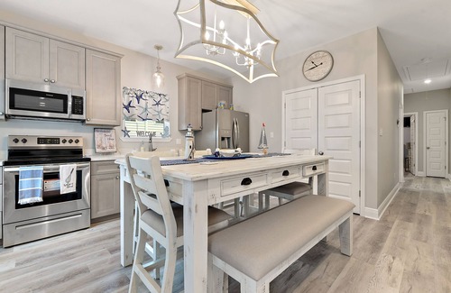 Old Town Haus | Come visit the Enchanted cottage