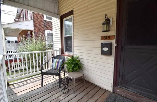 Downingtown Haus | Comfort and Charm Right Downtown