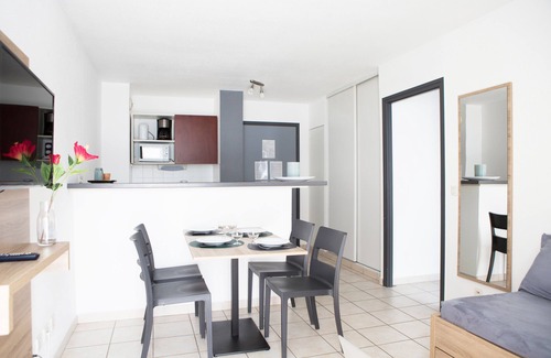 Divonne-les-Bains Wohnung | Comfort Aparthotel Divonne La Versoix