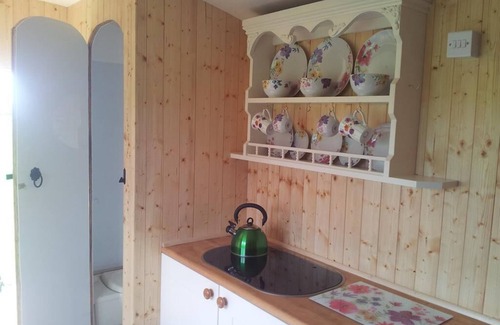 Severn Stoke Wohnung | Doppelzimmer-Komfort-Gemeinsames Badezimmer-Parkblick-With Private WC