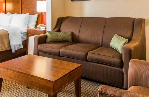 Neponset - Port Norfolk Hotel | Comfort Inn Boston