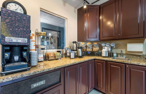 Hastings Hotel | Comfort Inn