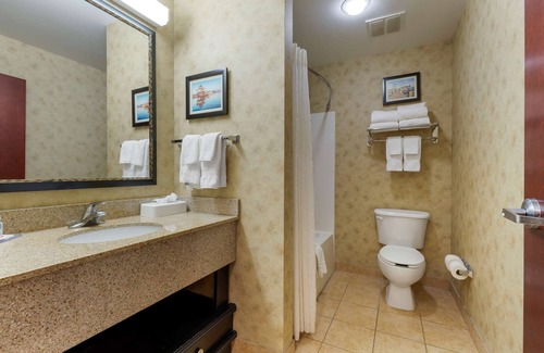 Cambridge Hotel | Comfort Inn & Suites Cambridge