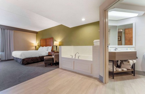 LaVale Hotel | Comfort Inn & Suites LaVale - Cumberland