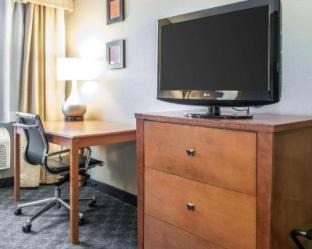 Napoleon Hotel | Comfort Inn & Suites Napoleon