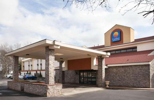 Barium Springs Hotel | Comfort Inn & Suites Statesville - Mooresville