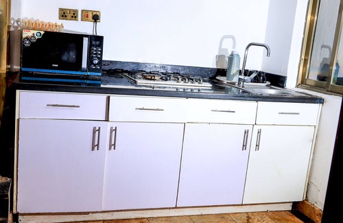 Muthaiga Wohnung | comfort live in, 15 minute drive from town, proximity to Nairobi national park.