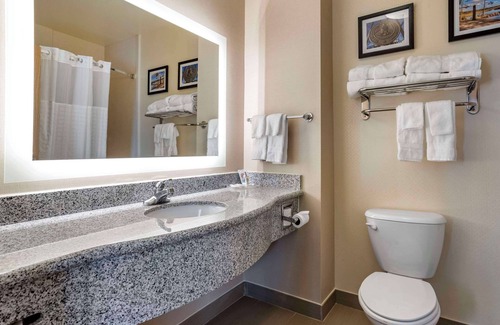 Flowood Hotel | Comfort Suites Airport