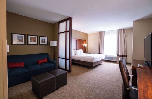 Flowood Hotel | Comfort Suites Airport