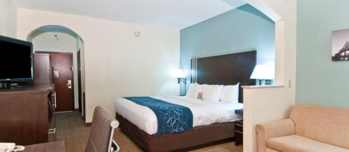 Little Woods Hotel | Comfort Suites New Orleans East