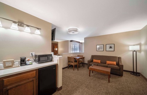Red Bluff Hotel | Comfort Suites Red Bluff near I-5