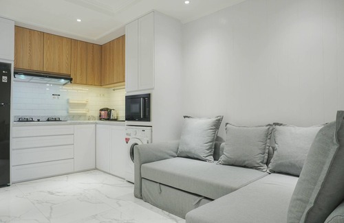 Kampung Bali Wohnung | Comfortable and Simply 1BR at The Boulevard Apartment