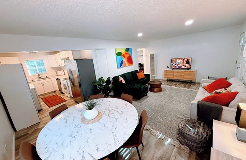 Downtown Wohnung | Comfortable and style, near downtown vibe, cafes, supermarket