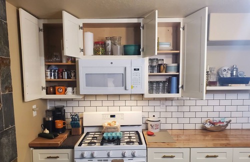 Tooele Haus | Comfortable, clean basement apartment