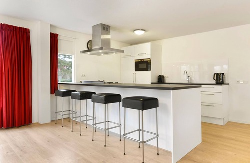 Midlaren Haus | Komfortables Haus in einem waldreichen Ferienpark