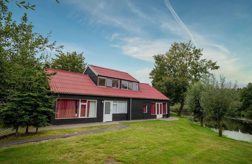Midlaren Haus | Komfortables Haus in einem waldreichen Ferienpark