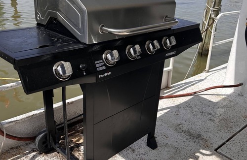 Venice Bootsverleih | Comfortable houseboat, Water assessable, At Venice Marina no hidden fees