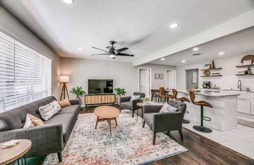 Dallas Haus | Comfortable, Inspiring & Renovated Family Home