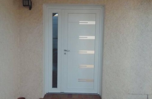 Redessan Haus | Comfortable PP house for 6/7 people
