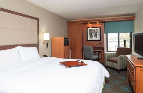 Thurston Hotel | Comfortable Stay w/ Heated Pool & Free Hot Breakfast, Perfect for UM Visits