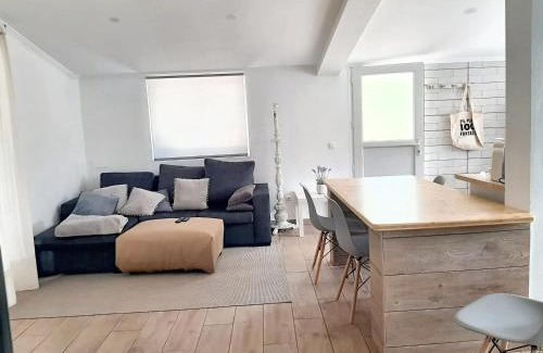 Santo Andre Wohnung | Comfortable Studio in Santiago do Cacém, private pool, 65 m²