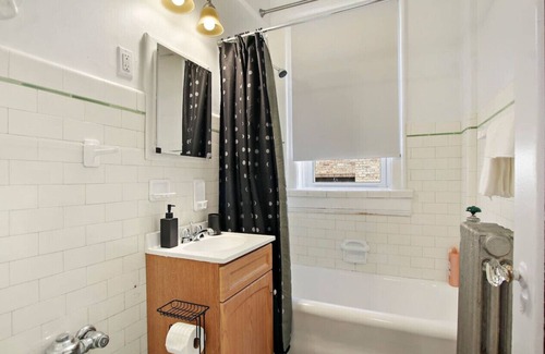 South Evanston Wohnung | Comfortable Studio Hideaway in Evanston