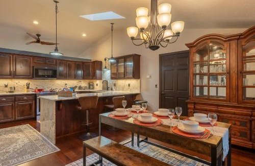 Florence Skihütte | Comfy 4B/2b home near Dunes & Ocean! Pet Friendly!