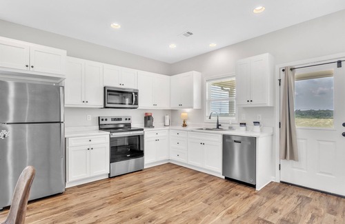 Columbus Haus | Comfy & Convenient 2BR Guest House in Columbus