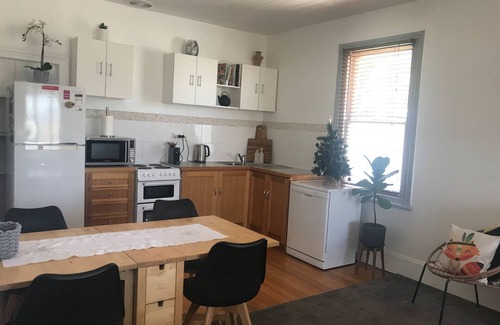 Bellerive Wohnung | Comfy home within walking distance to beach, restaurants and Blunderstone area.