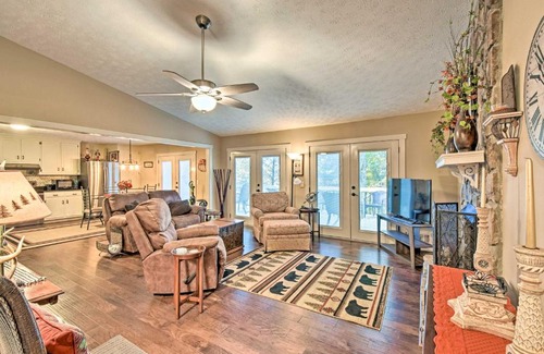 Tate Haus | Comfy Jasper Getaway with Community Amenities!