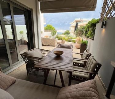 Kourouta Haus | Comfy Kourouta Apartment & Suite