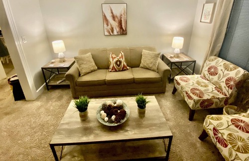 Middletown Wohnung | Comfy near Middlesex Hospital