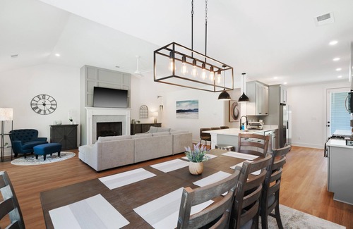 East Memphis Haus | Comfy New Home Blocks from the University of Memphis!