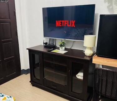 Virac Wohnung | Comfy Stay with Wifi Netflix Kitchen Free Parking at Sonia's Island Stay