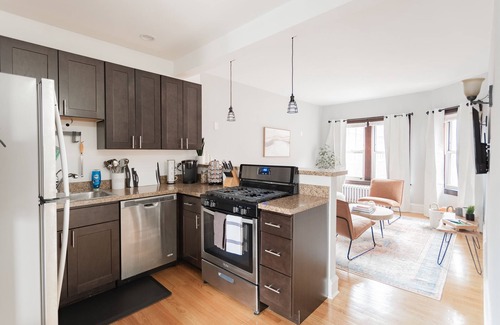Chicago Wohnung | Comfy|Stylish 1Bd 1Ba - Portage Park