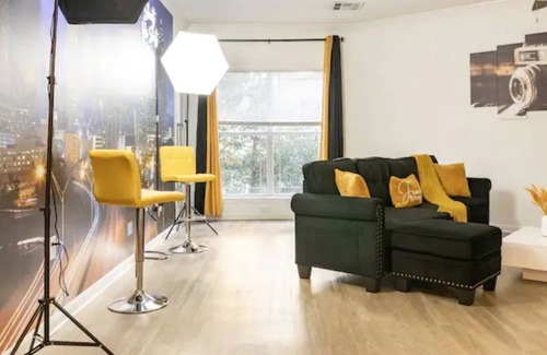 Atlanta Wohnung | Comfy Superstar Getaway w/Selfie Wall, Free Parking & Wifi