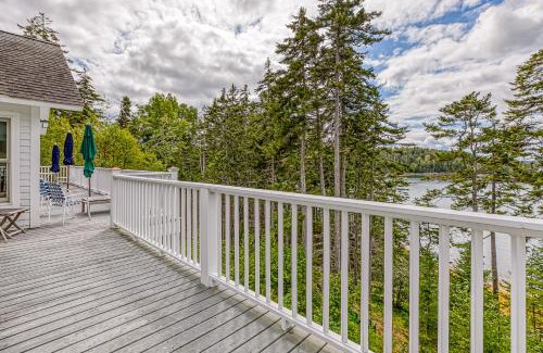 Seal Cove Haus | Compass Rose